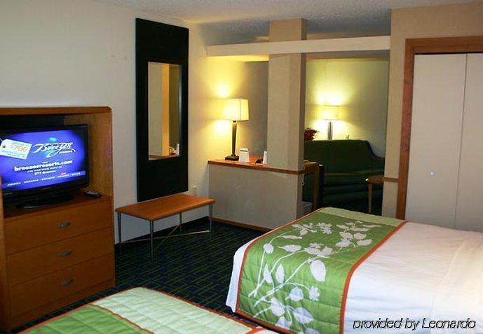 Fairfield Inn & Suites Cleveland Avon Δωμάτιο φωτογραφία